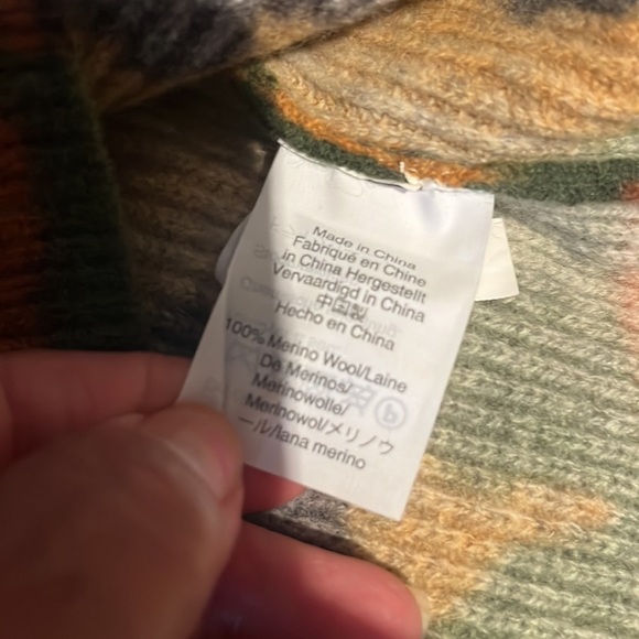 Cottontail Camo Wide-Sleeve Sweater - Picture 11 of 11